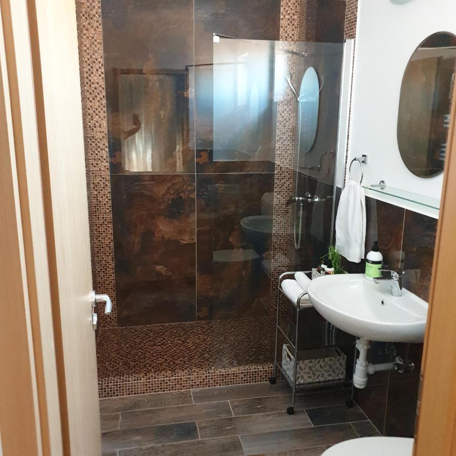 Fit Paradise Apartman Miskolc Eksteriør billede